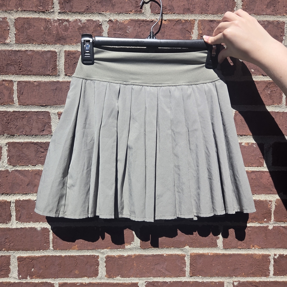 No Boundaries | Olive Green Activewear Skort EUC
